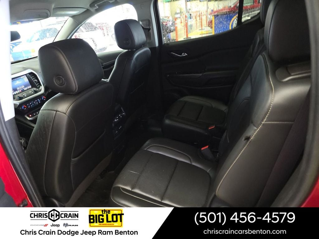 2023 GMC Acadia SLT