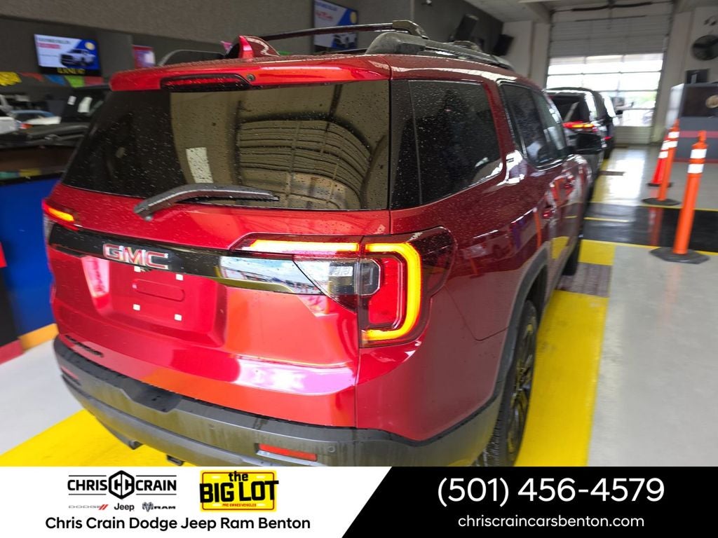 2023 GMC Acadia SLT