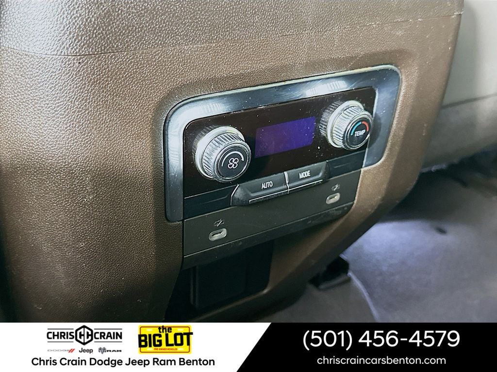 2023 GMC Yukon XL 4WD SLT