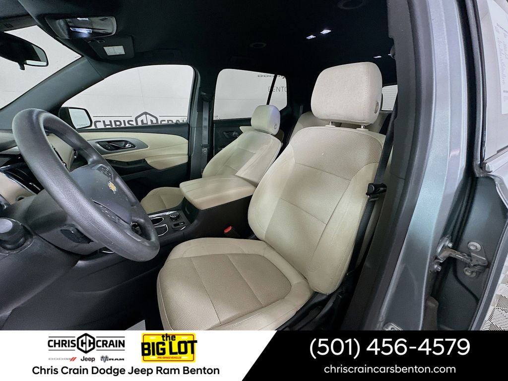 2023 Chevrolet Traverse FWD LS