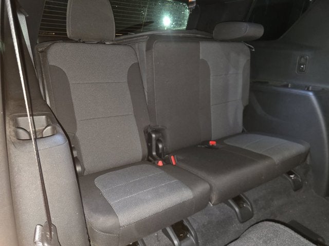 2023 Chevrolet Traverse FWD LT Cloth