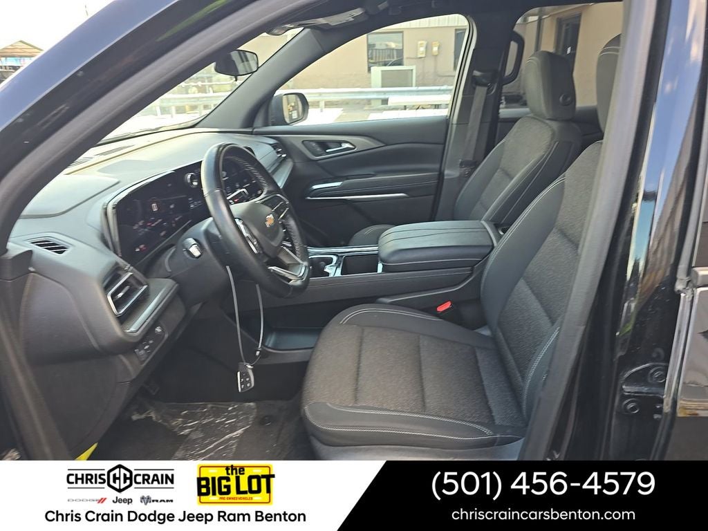 2025 Chevrolet Traverse FWD LT