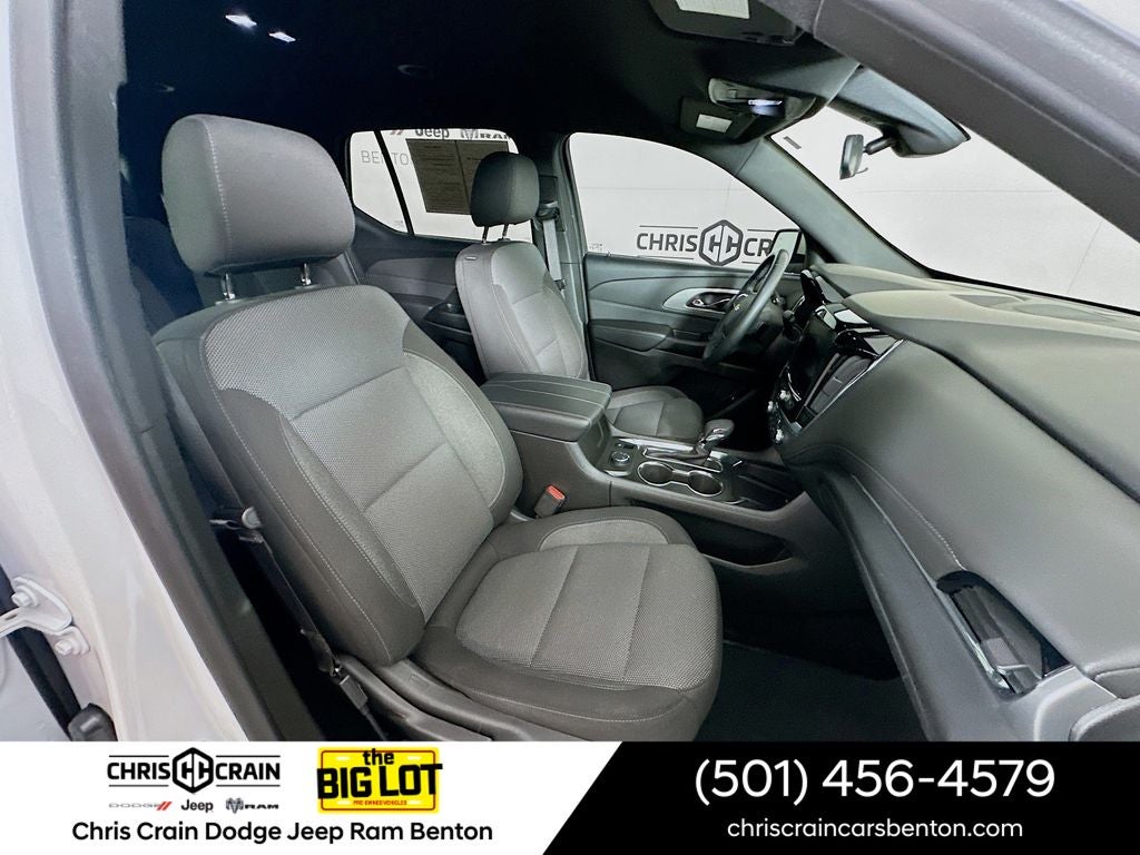 2023 Chevrolet Traverse AWD LT Cloth