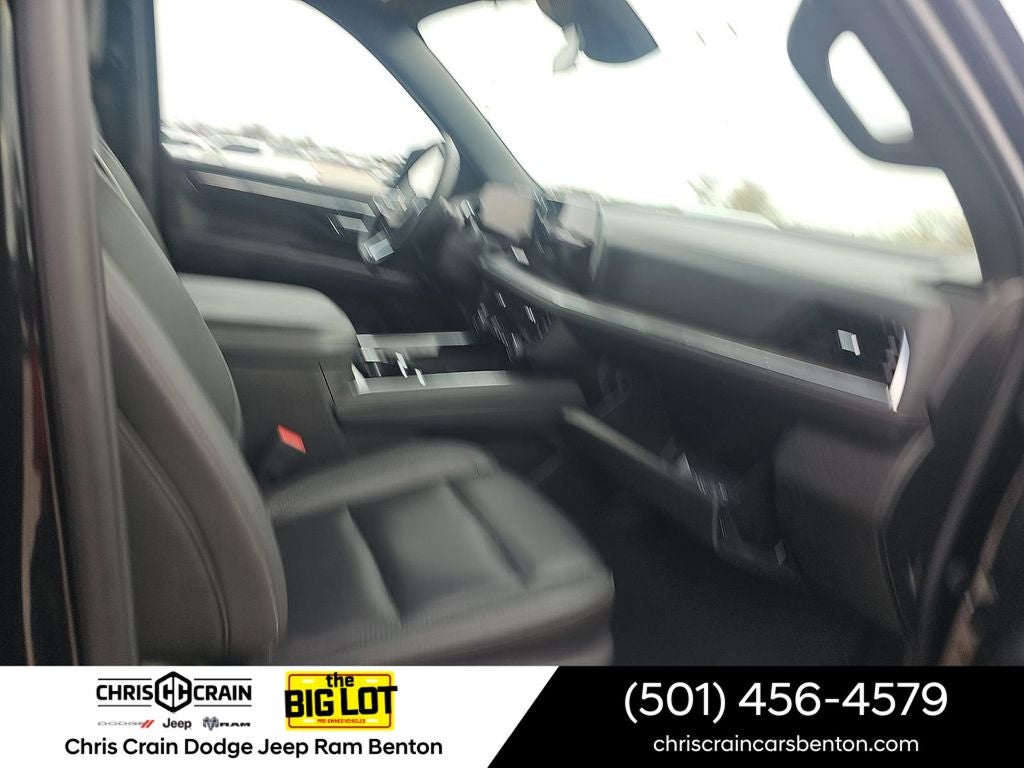 2025 Chevrolet Tahoe 4WD LT