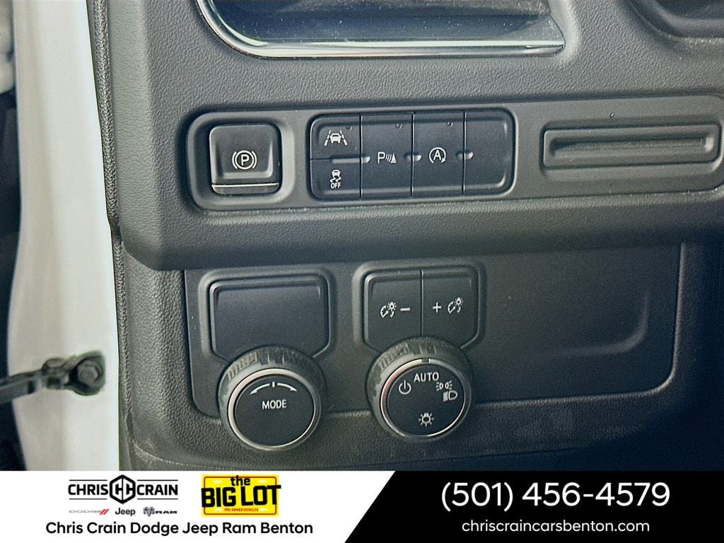 2023 Chevrolet Suburban 2WD Premier