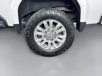 2022 GMC Sierra 2500HD 4WD Crew Cab Standard Bed Denali