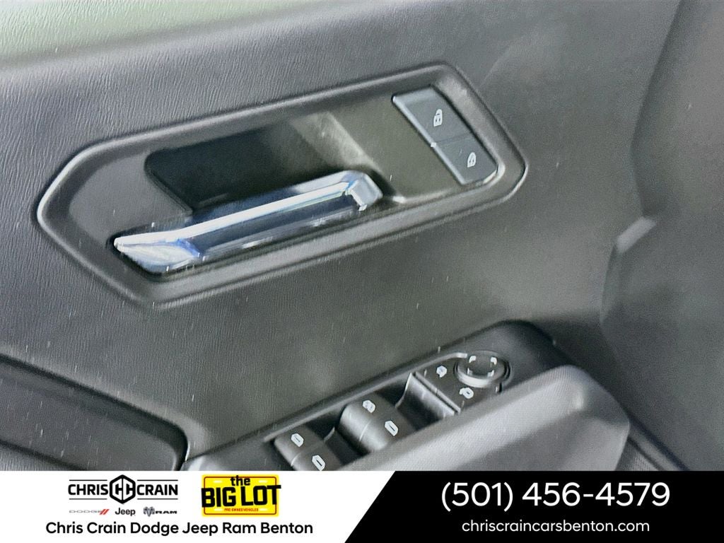 2023 GMC Canyon 4WD Crew Cab Short Box Elevation