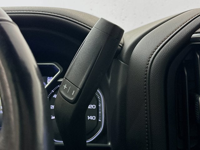 2022 GMC Sierra 1500 Limited 4WD Crew Cab Short Box AT4