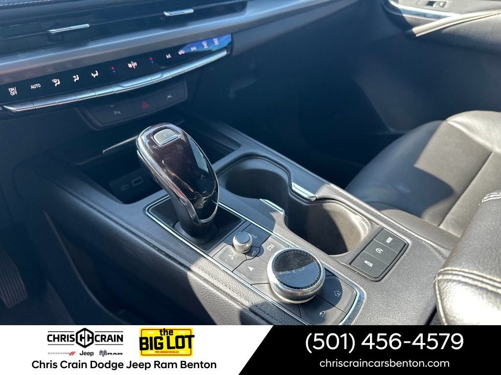 2025 Cadillac XT4 FWD Premium Luxury