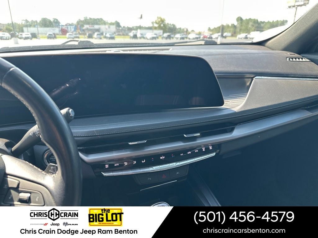 2025 Cadillac XT4 FWD Premium Luxury
