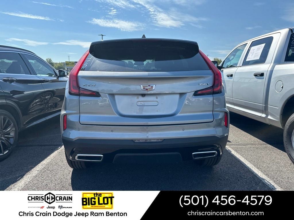 2025 Cadillac XT4 FWD Premium Luxury