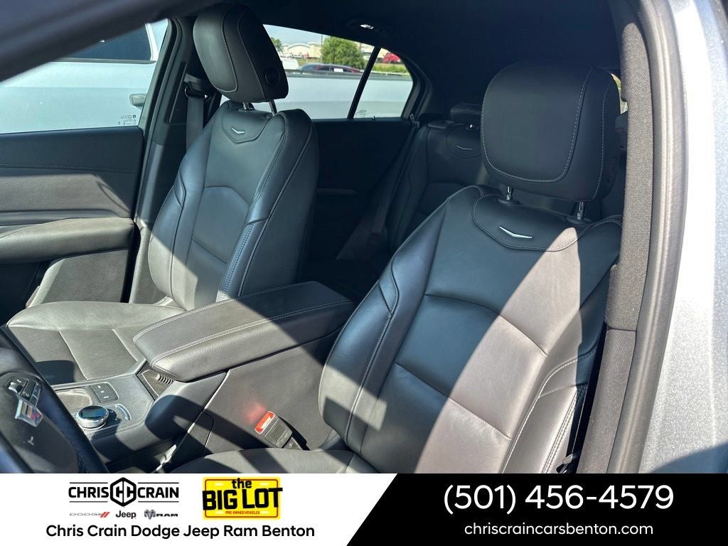 2025 Cadillac XT4 FWD Premium Luxury