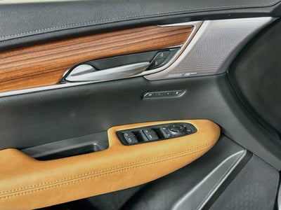 2025 Cadillac XT5 FWD Premium Luxury