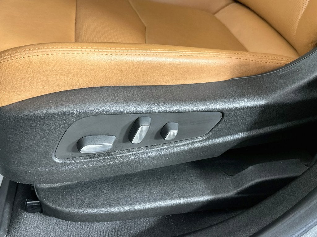 2025 Cadillac XT5 FWD Premium Luxury