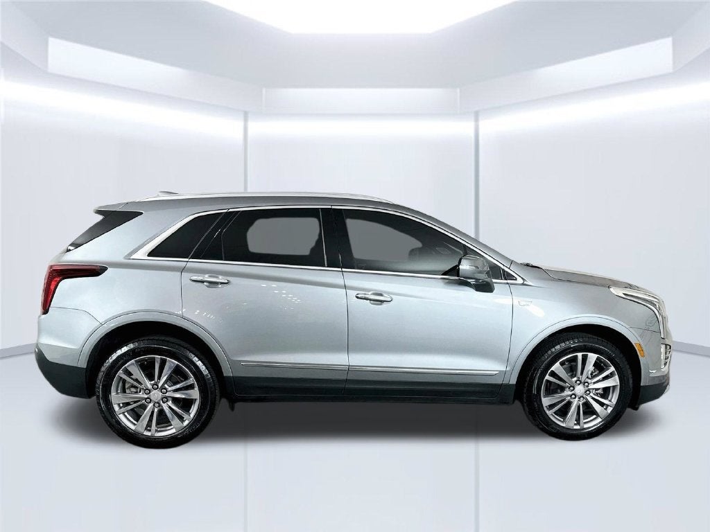 2025 Cadillac XT5 FWD Premium Luxury
