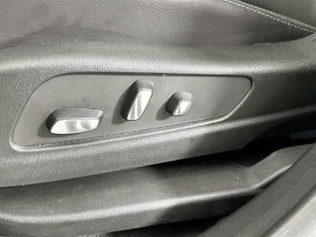 2025 Cadillac XT5 FWD Premium Luxury