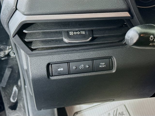 2021 Nissan Altima SR FWD