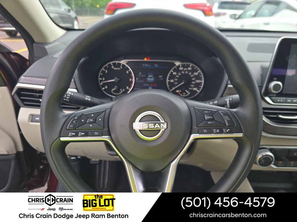 2025 Nissan Altima SV FWD