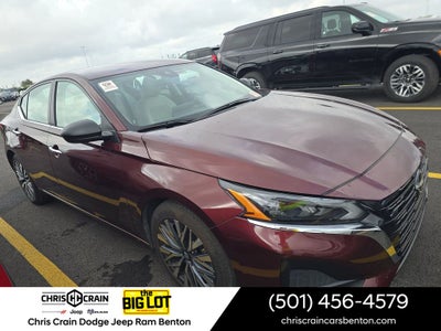 2025 Nissan Altima SV FWD