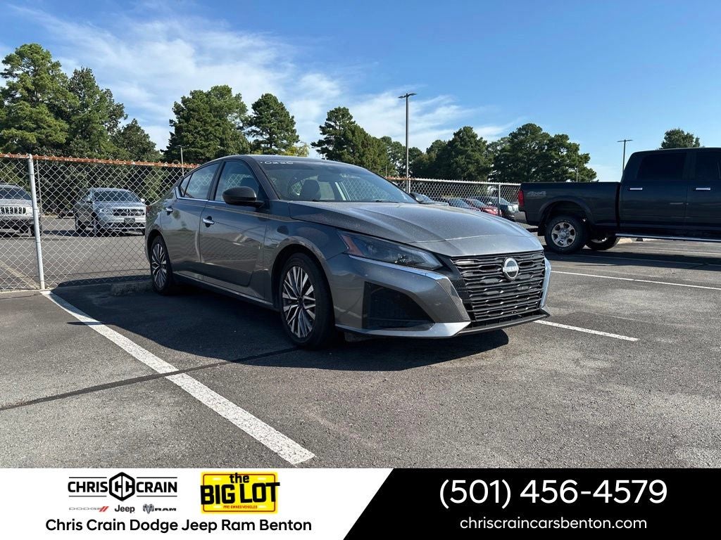 2025 Nissan Altima SV FWD