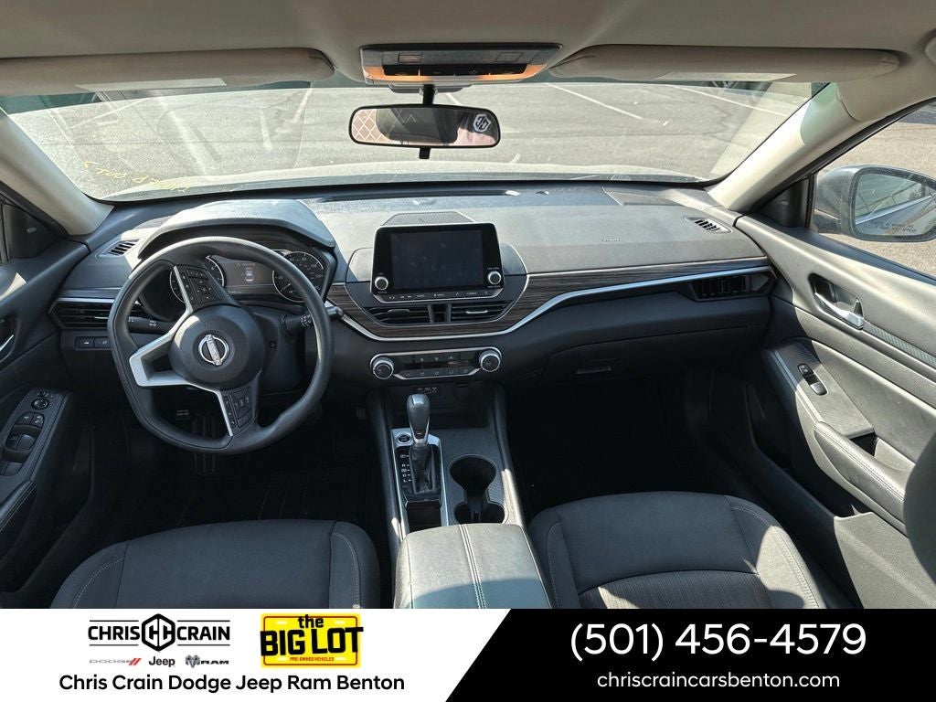 2025 Nissan Altima SV FWD