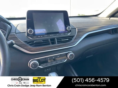 2025 Nissan Altima SV FWD