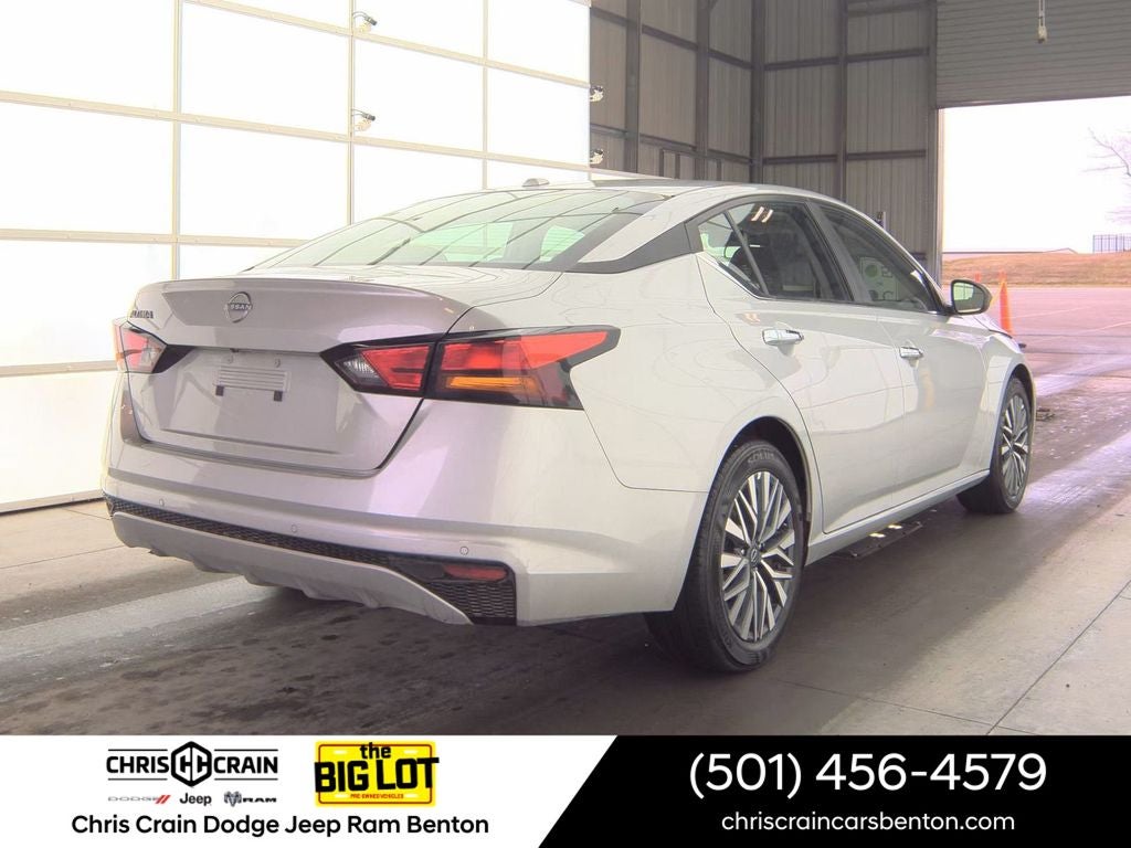 2025 Nissan Altima SV FWD