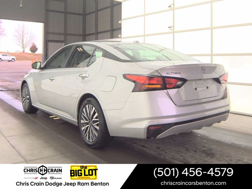 2025 Nissan Altima SV FWD