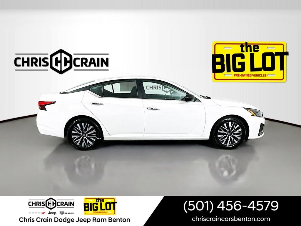 2025 Nissan Altima SV FWD