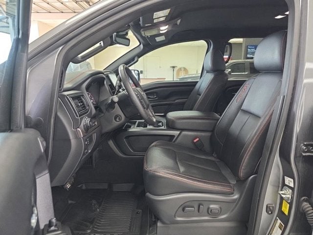 2023 Nissan TITAN Crew Cab PRO-4X 4x4