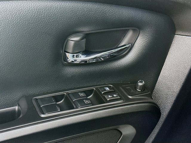 2024 Nissan TITAN Crew Cab PRO-4X 4x4