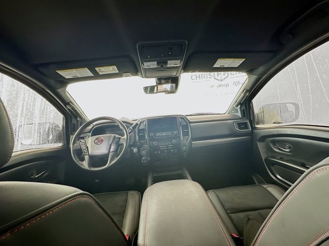 2024 Nissan TITAN Crew Cab PRO-4X 4x4