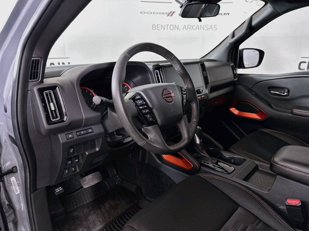 2025 Nissan Frontier Crew Cab PRO-4X 4x4