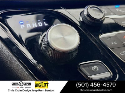 2025 Chrysler Voyager LX