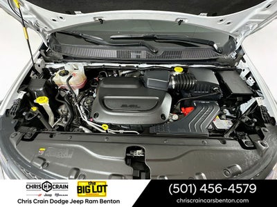 2025 Chrysler Voyager LX