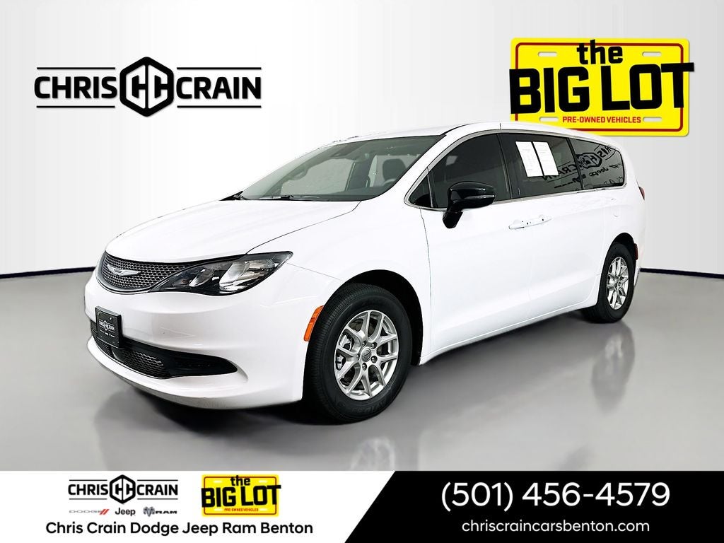 2025 Chrysler Voyager LX