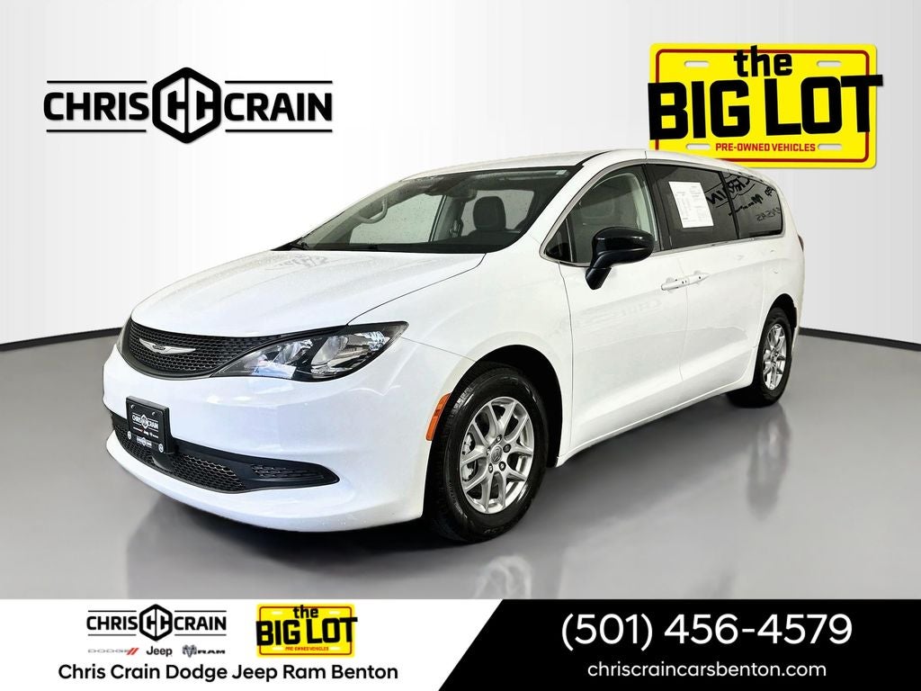 2024 Chrysler Voyager LX