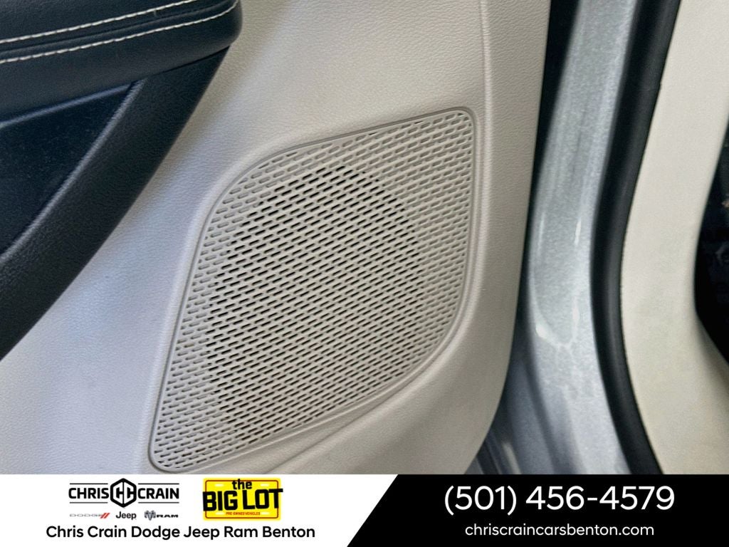 2021 Chrysler Voyager LXI