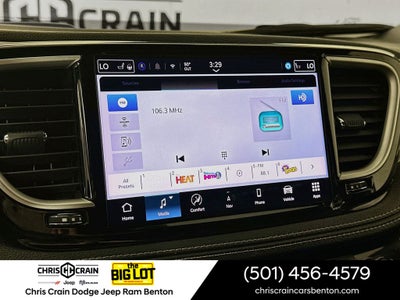 2024 Chrysler Pacifica Hybrid S Appearance Pkg