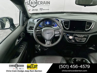 2024 Chrysler Pacifica Hybrid S Appearance Pkg