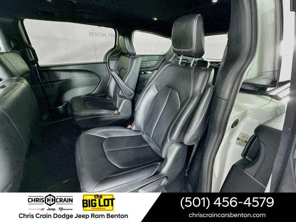 2024 Chrysler Pacifica Hybrid S Appearance Pkg