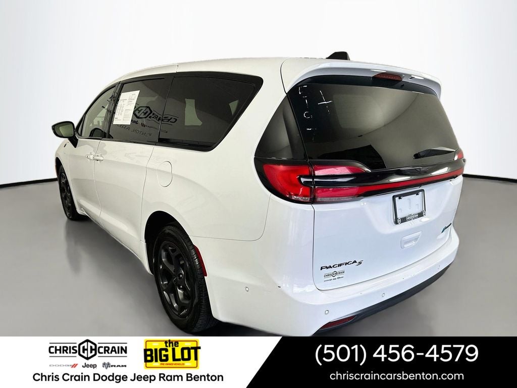 2024 Chrysler Pacifica Hybrid S Appearance Pkg