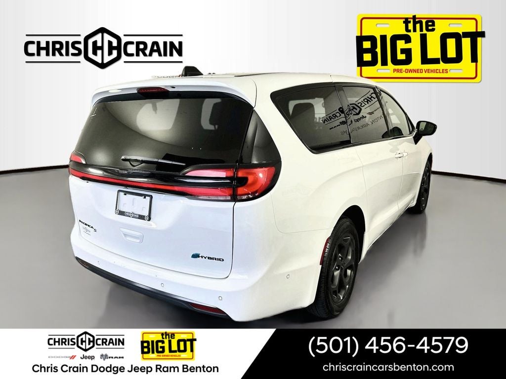 2024 Chrysler Pacifica Hybrid S Appearance Pkg