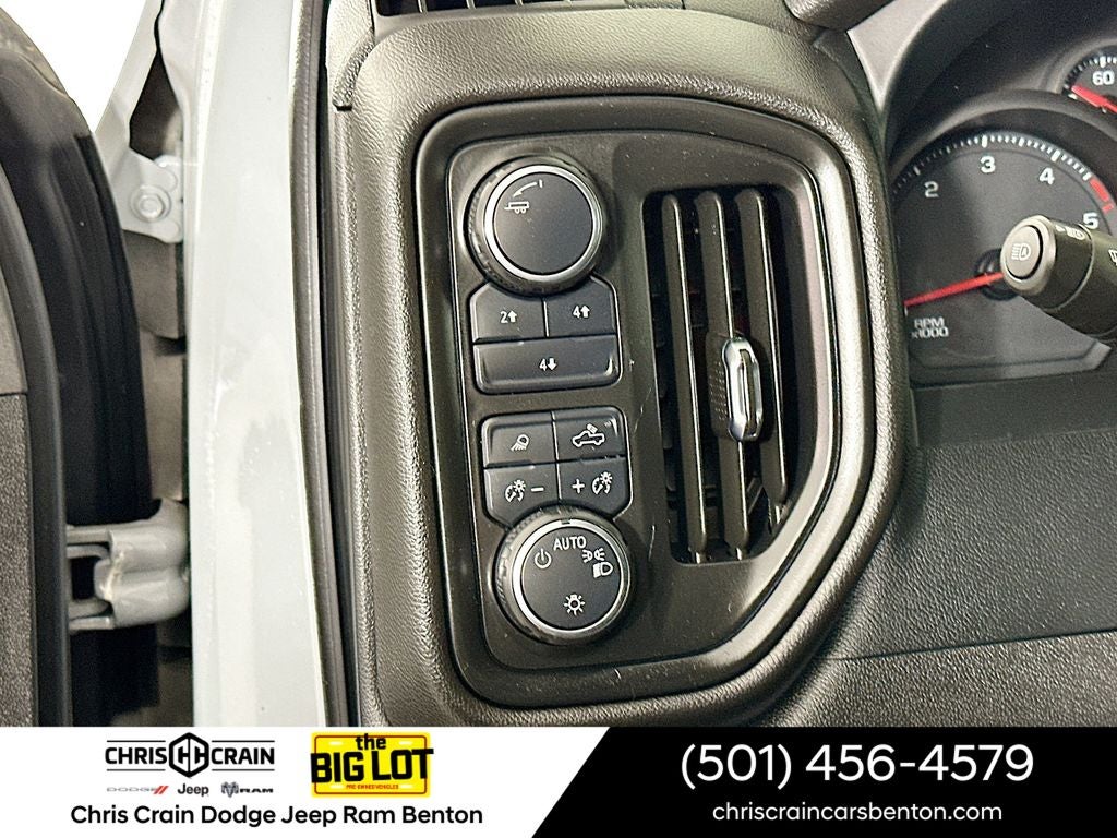 2024 Chevrolet Silverado 2500HD 4WD Crew Cab Standard Bed Custom