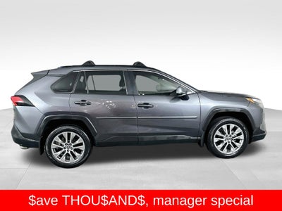 2022 Toyota RAV4 XLE Premium