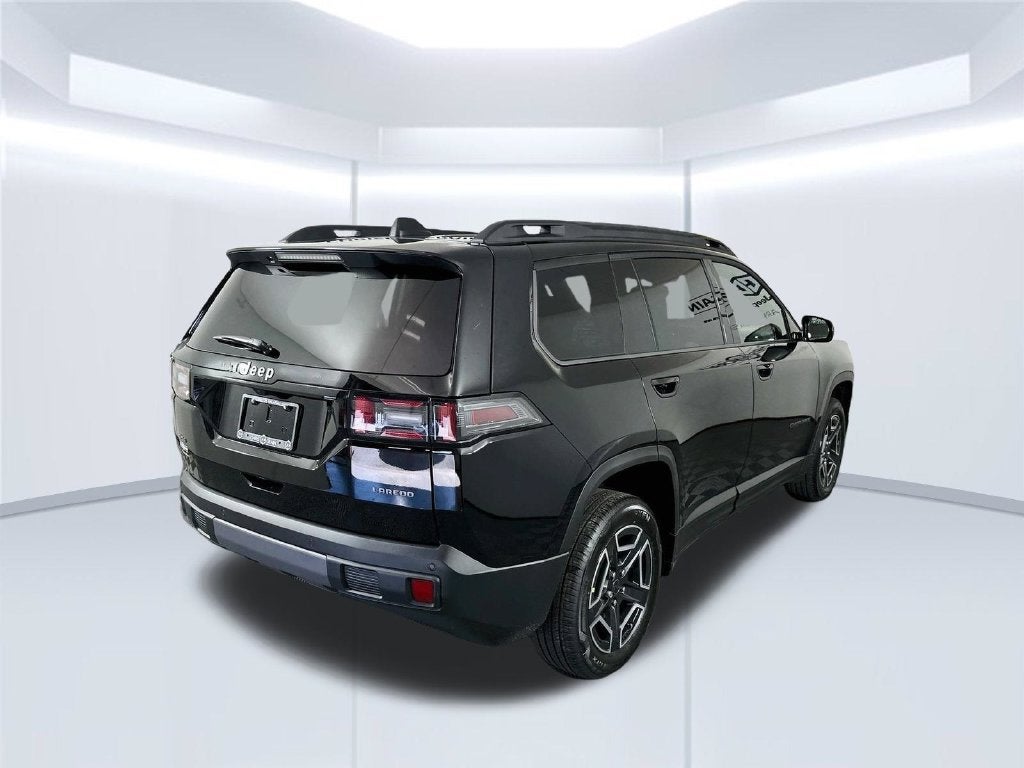 2026 Jeep Cherokee Laredo 4x4