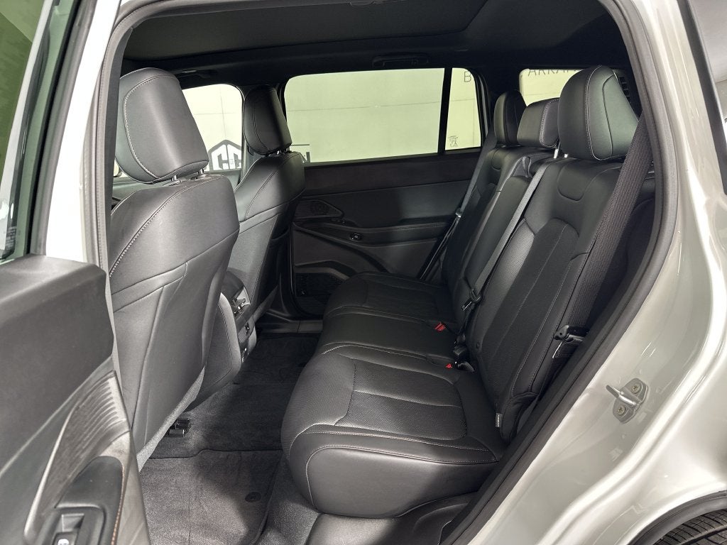 2026 Jeep Cherokee Overland 4x4