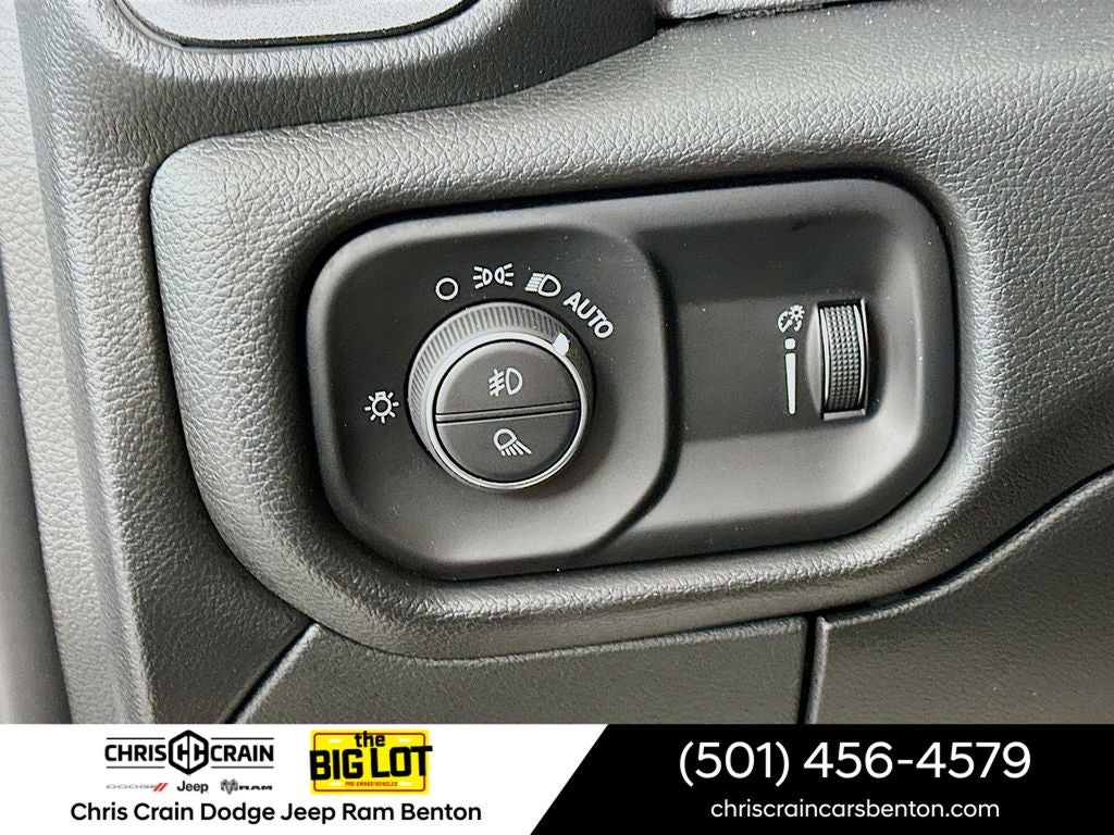 2025 RAM 2500 Tradesman Crew Cab 4x4 6'4' Box