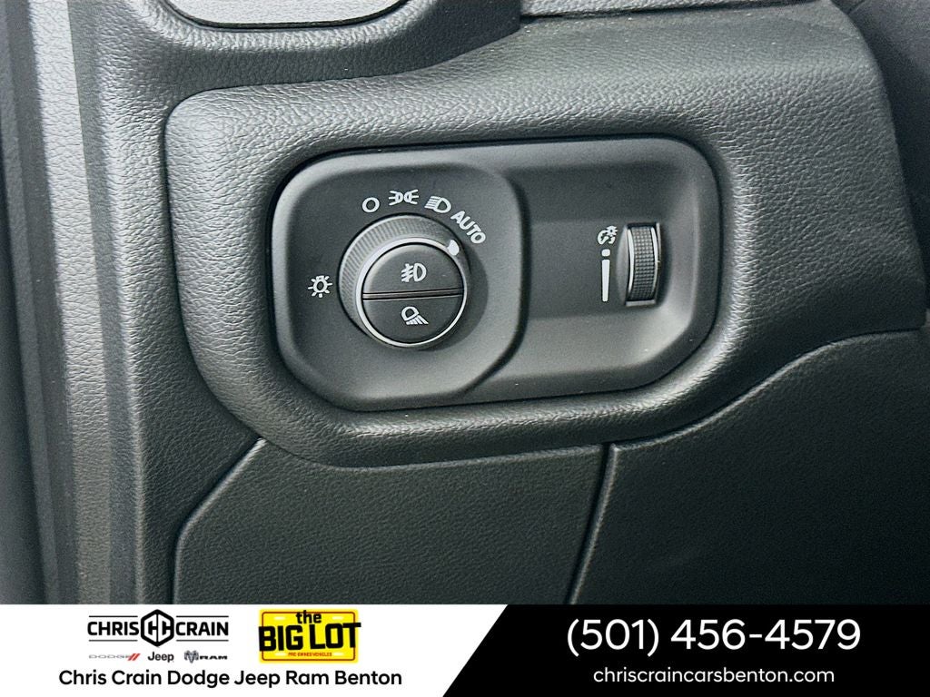 2026 RAM 2500 Tradesman Crew Cab 4x4 6'4' Box