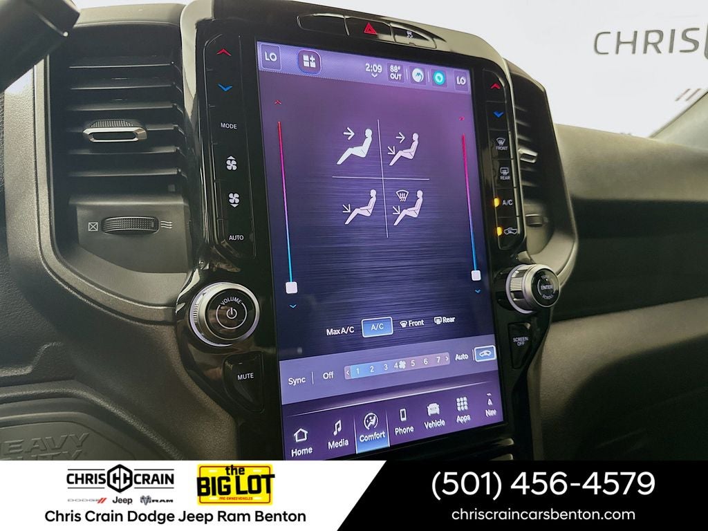 2026 RAM 2500 Tradesman Crew Cab 4x4 6'4' Box